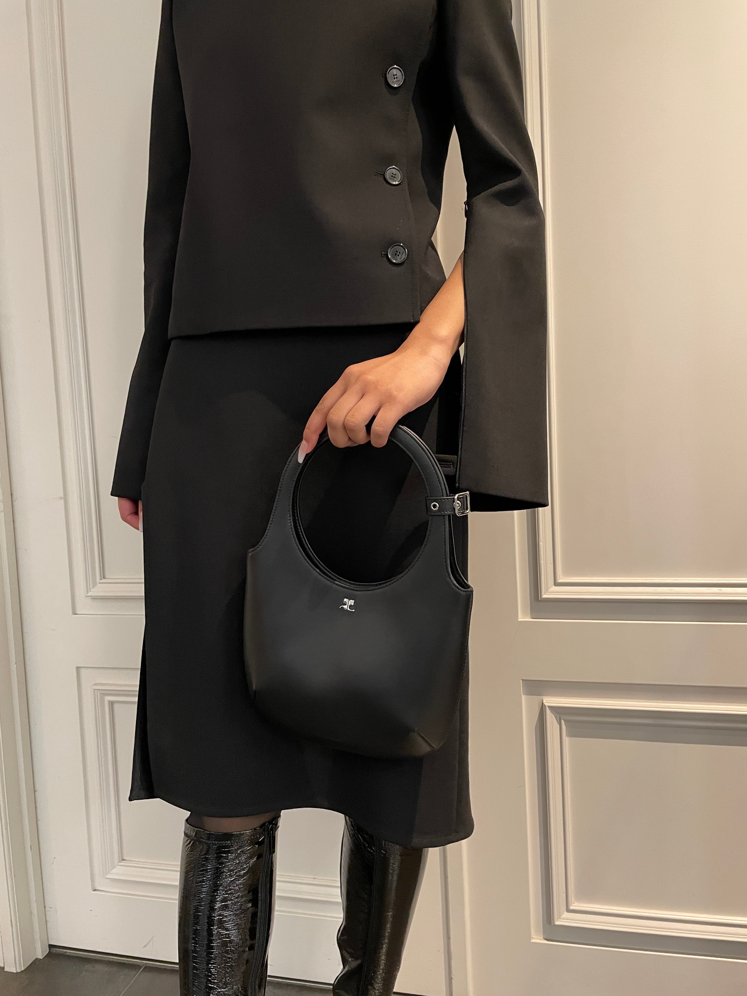 Courrègesクレージュ ブラック Holy レザーバッグ 送料無料】Courrèges [クレージュ] / HOLY LEATHER BAG