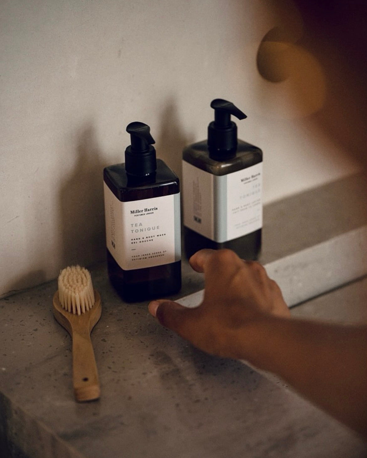 Miller Harris [ミラーハリス] / TEA TONIQUE HAND&BODY LOTION (300ml)〔ティートニック ハンド＆ボディローション〕