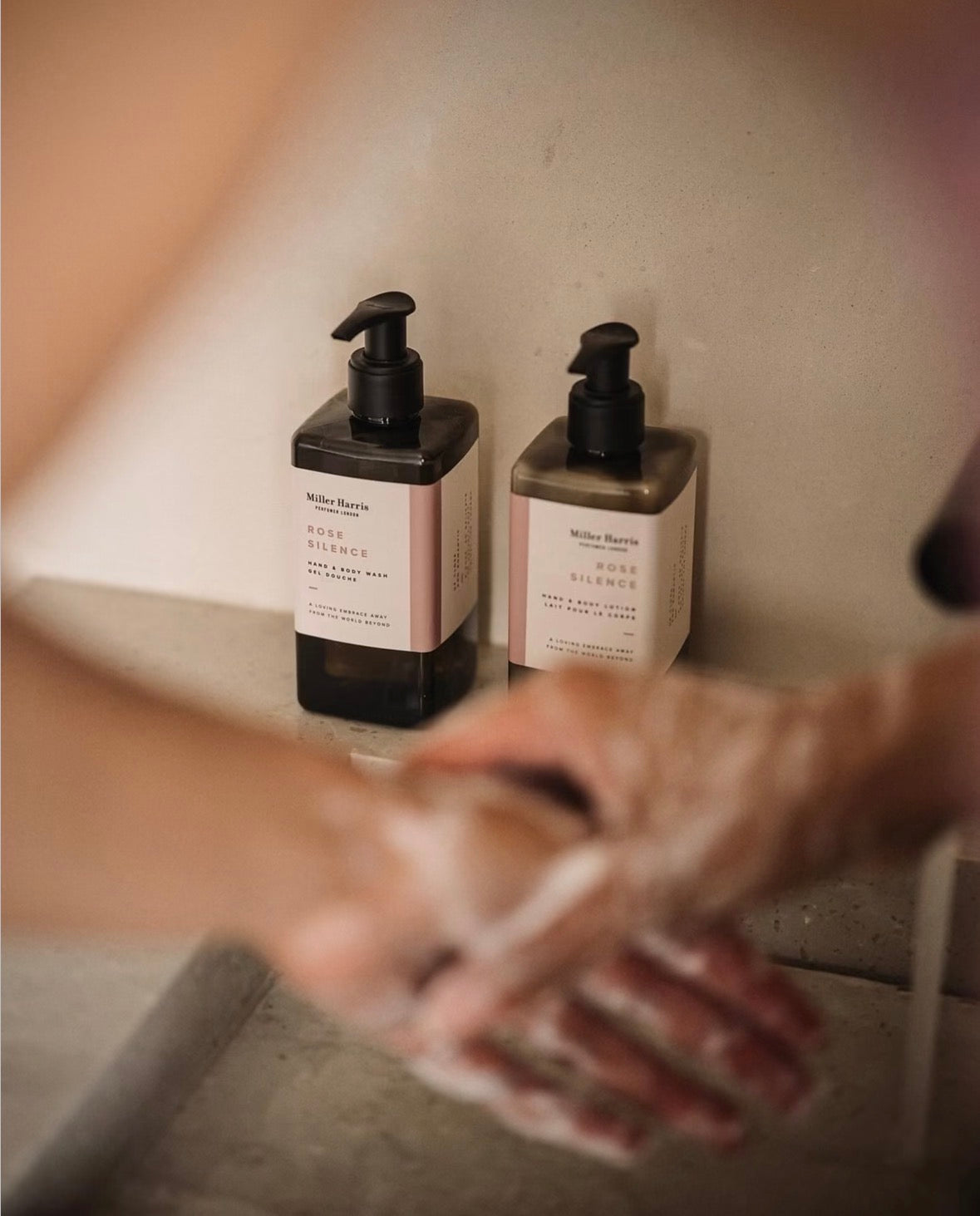 Miller Harris [ミラーハリス] / ROSE SILENCE HAND&BODY LOTION (300ml)〔ローズ サイレンス ハンド＆ボディローション〕