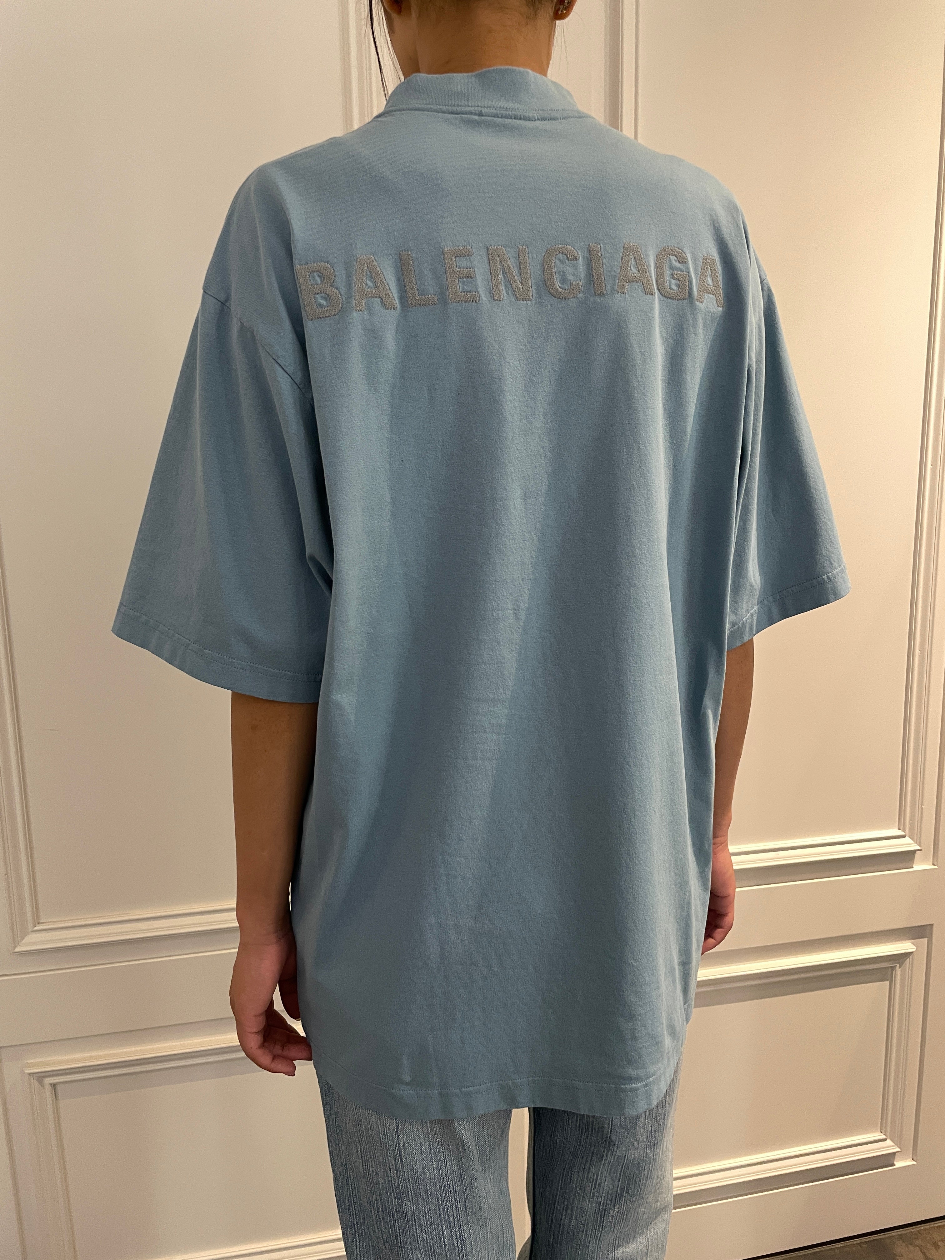 BALENCIAGA〔バレンシアガ〕/ MEDIUM FIT T-SHIRT (LIGHT BLUE)〔ミディアムフィットティーシャツ〕