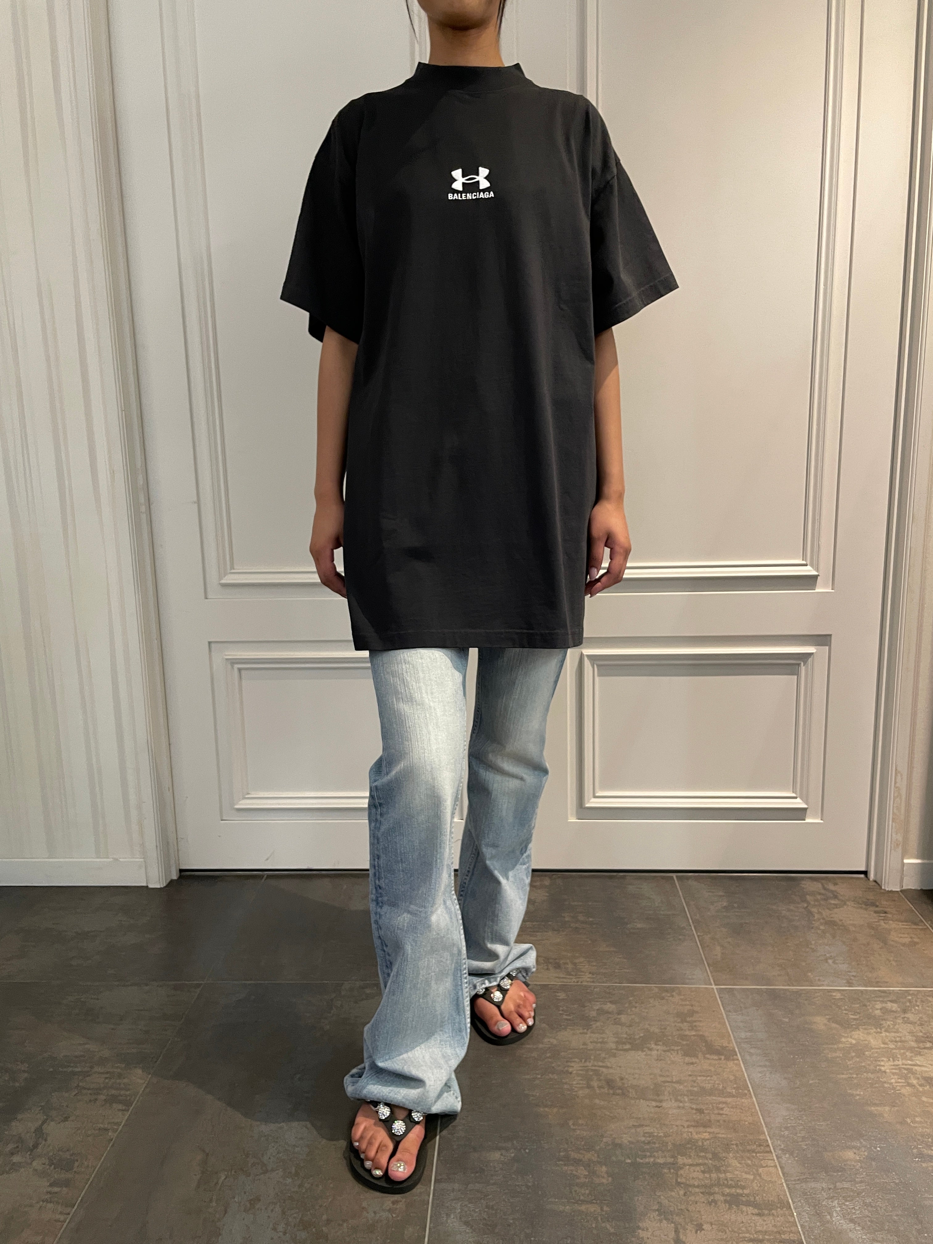BALENCIAGA〔バレンシアガ〕/ UNDER ARMOUR OVERSIZED T-SHIRT (BLACK)〔アンダーアーマーオーバーサイズティーシャツ〕