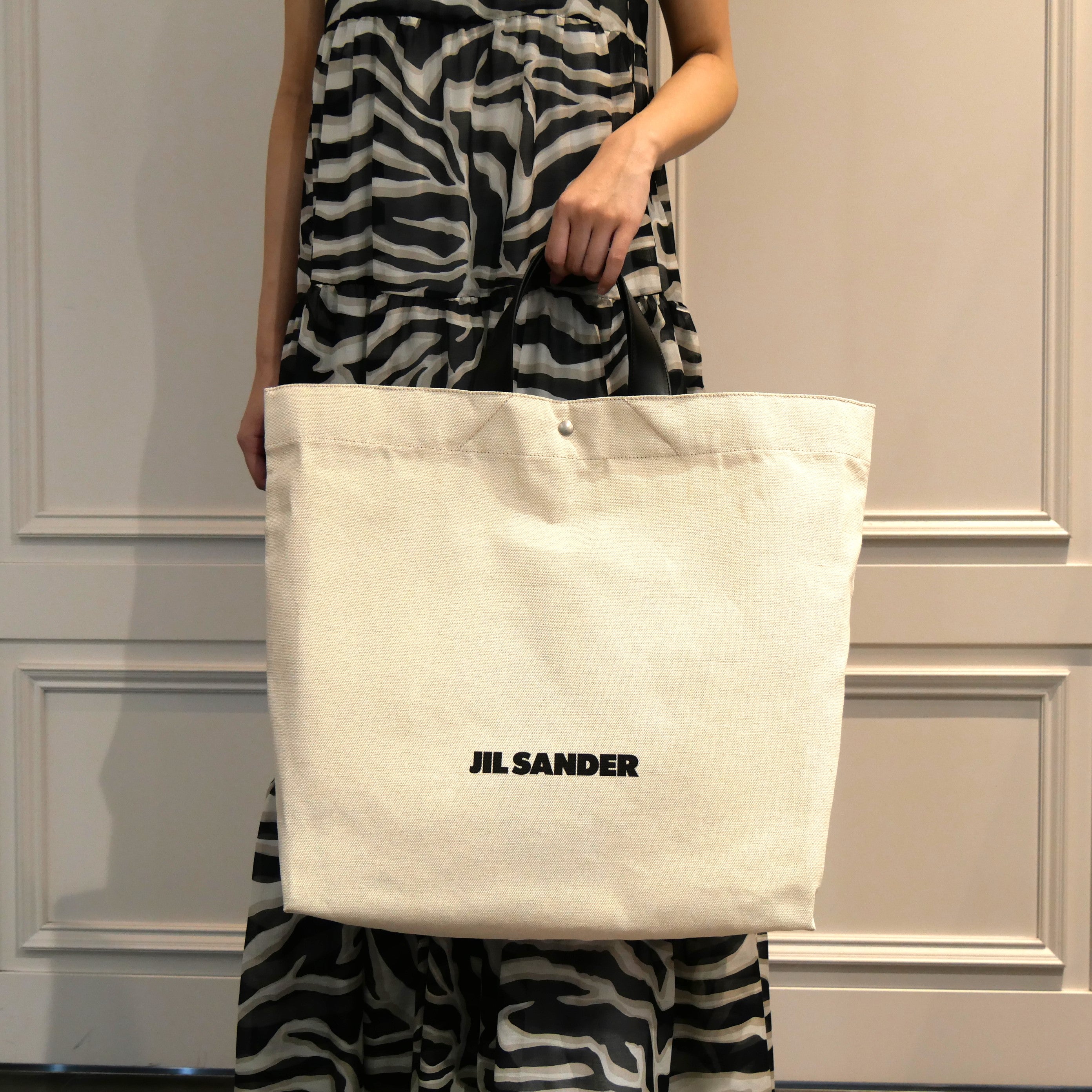 【数量限定】 送料無料】JIL TOTE SHOPPER FLAT / SANDER[ジルサンダー] バッグ