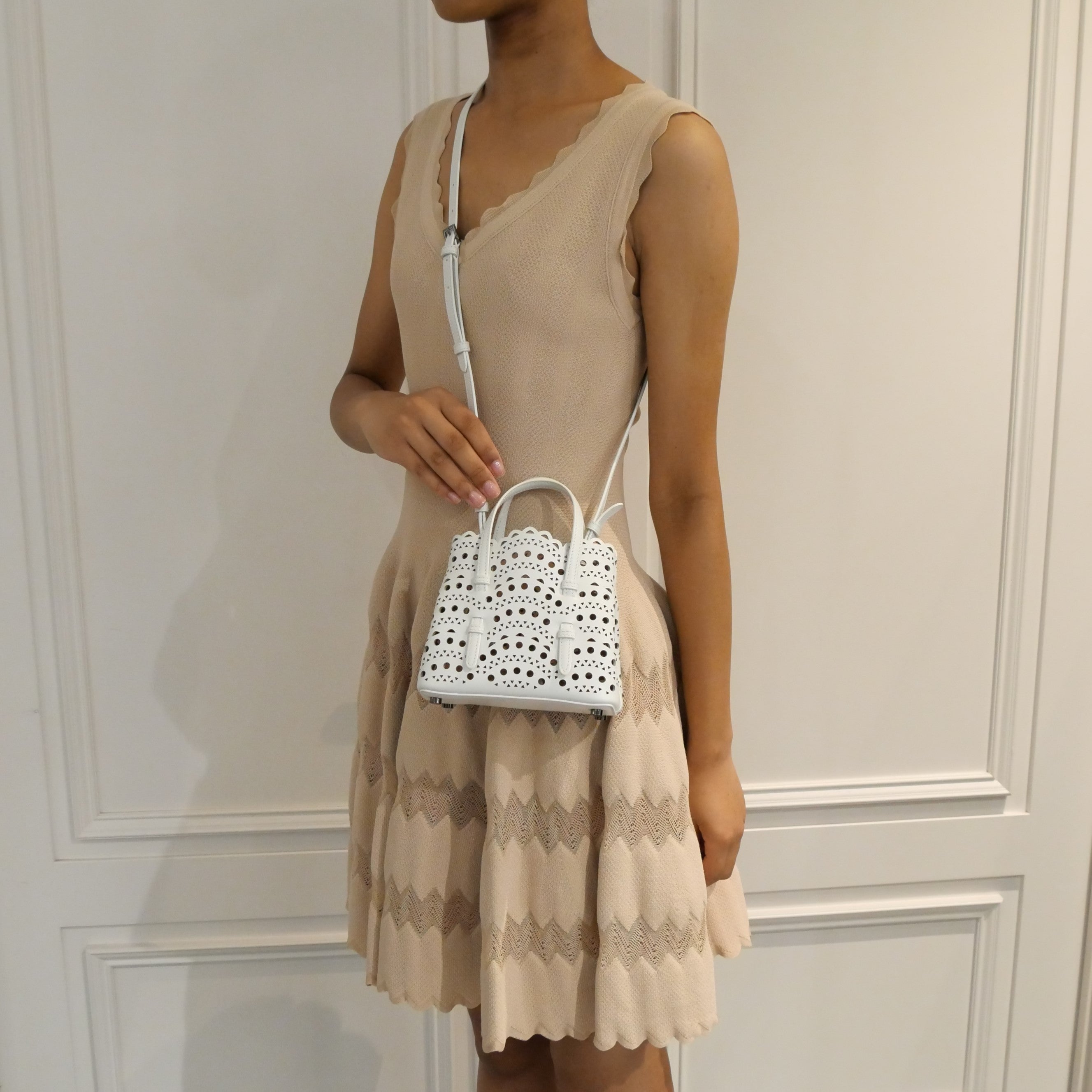 送料無料】ALAÏA [アライア] / MINA 16 VIENNE BAG〔ミナ 16