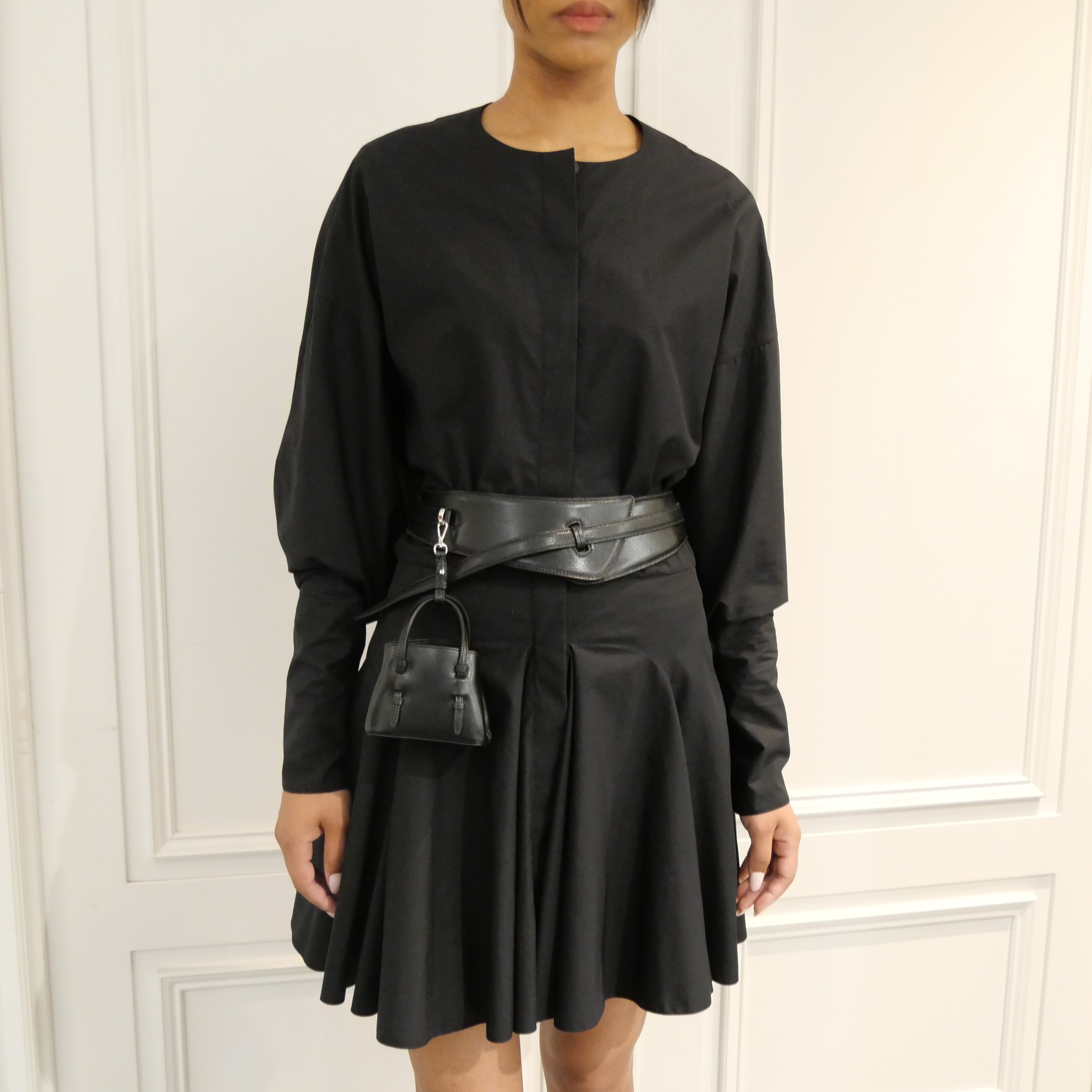 送料無料】ALAÏA [アライア] / MINI LEATHER MINA BELT 75cm