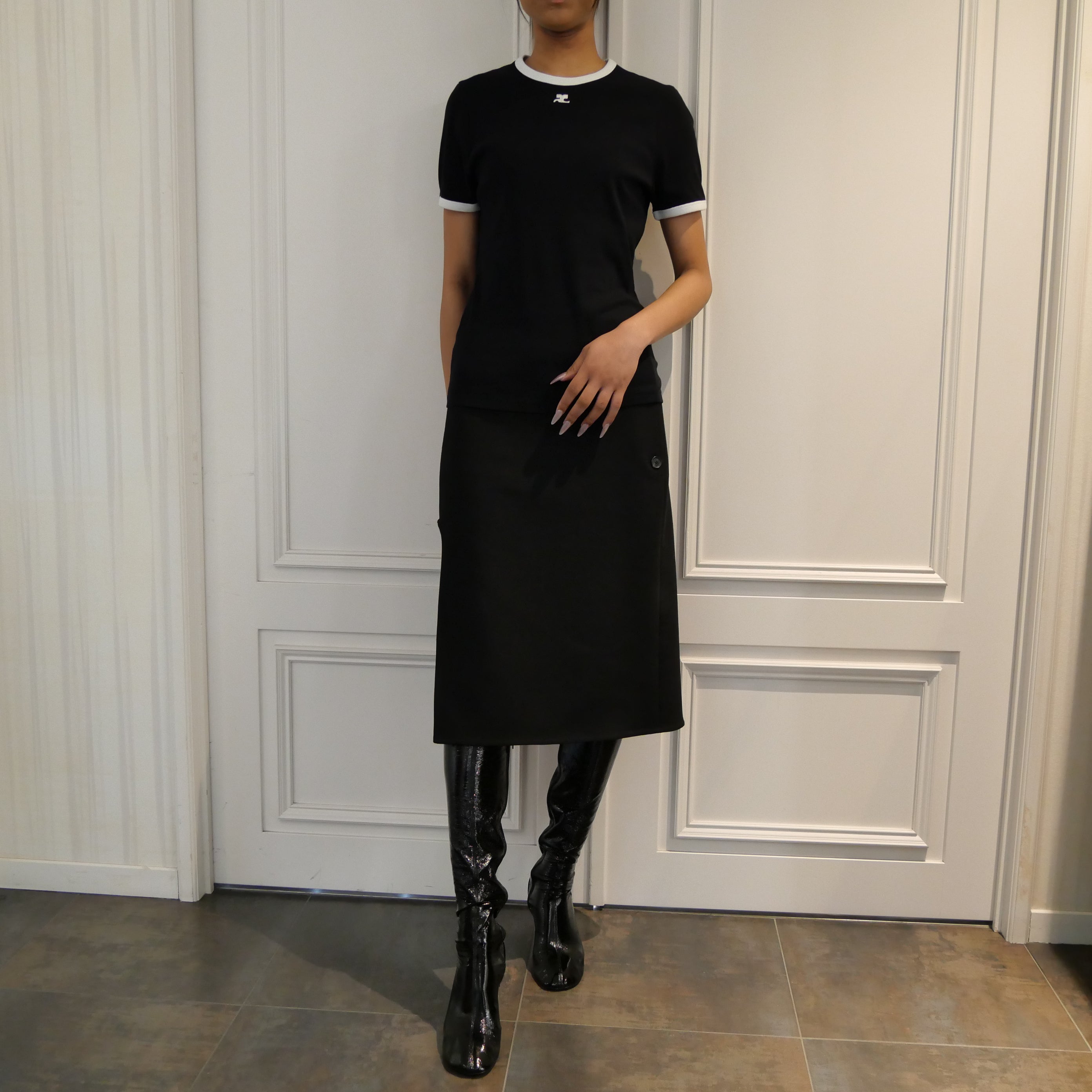 Courrèges [クレージュ] /  SIGNATURE CONTRAST T-SHIRT〔シグネチャー コントラスト ティーシャツ〕(BLACK)