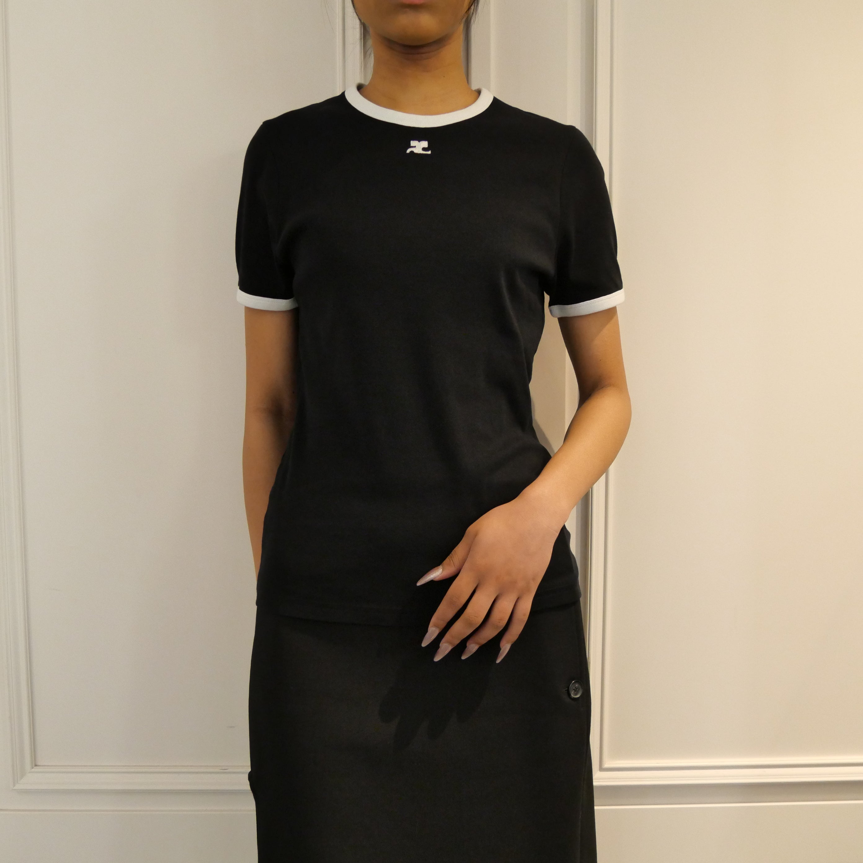 Courrèges [クレージュ] /  SIGNATURE CONTRAST T-SHIRT〔シグネチャー コントラスト ティーシャツ〕(BLACK)