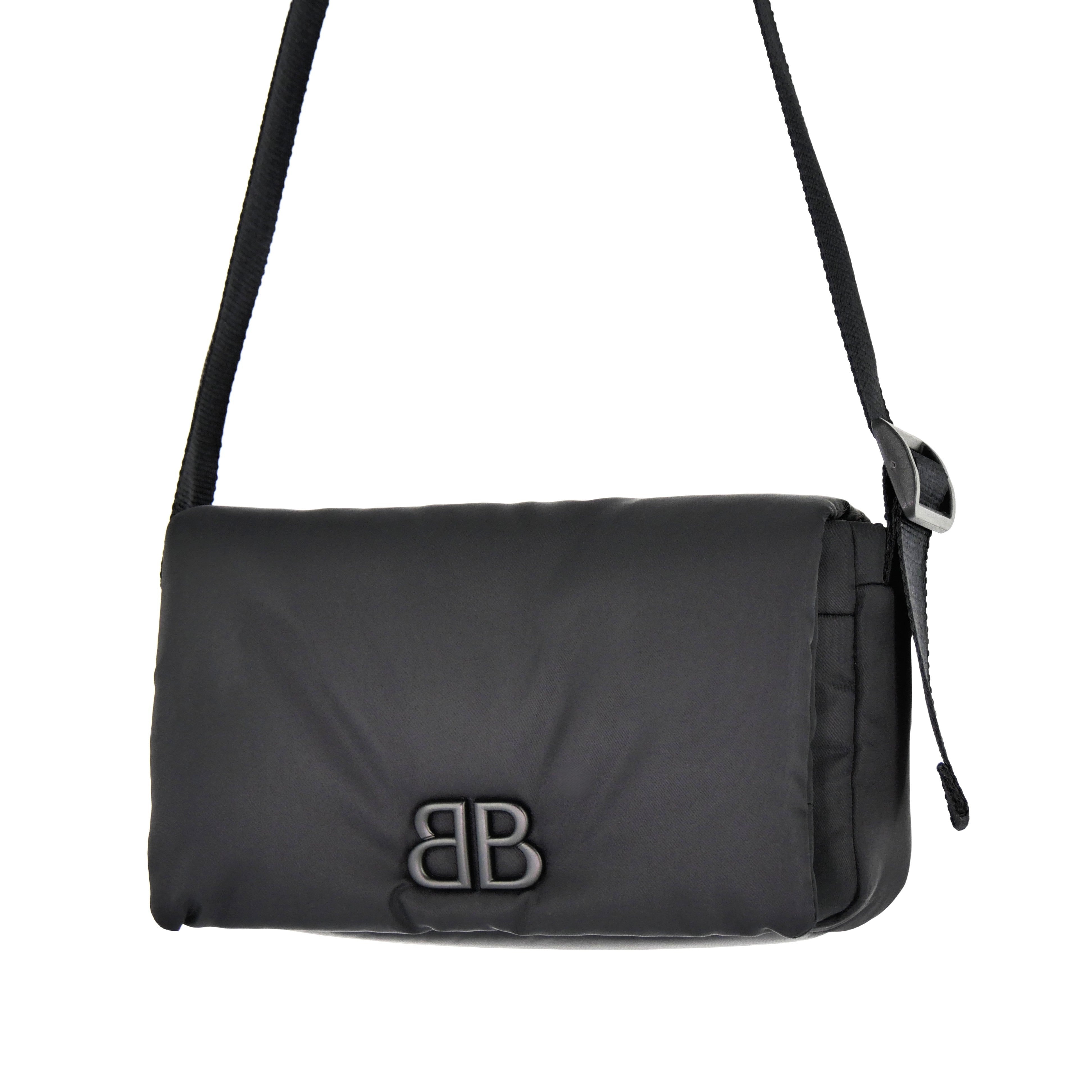 【BALENCIAGA】モナコ フラップ スモール メッセンジャーバッグ Balenciaga Monaco メッセンジャーバッグ | ブラック | FARFETCH JP