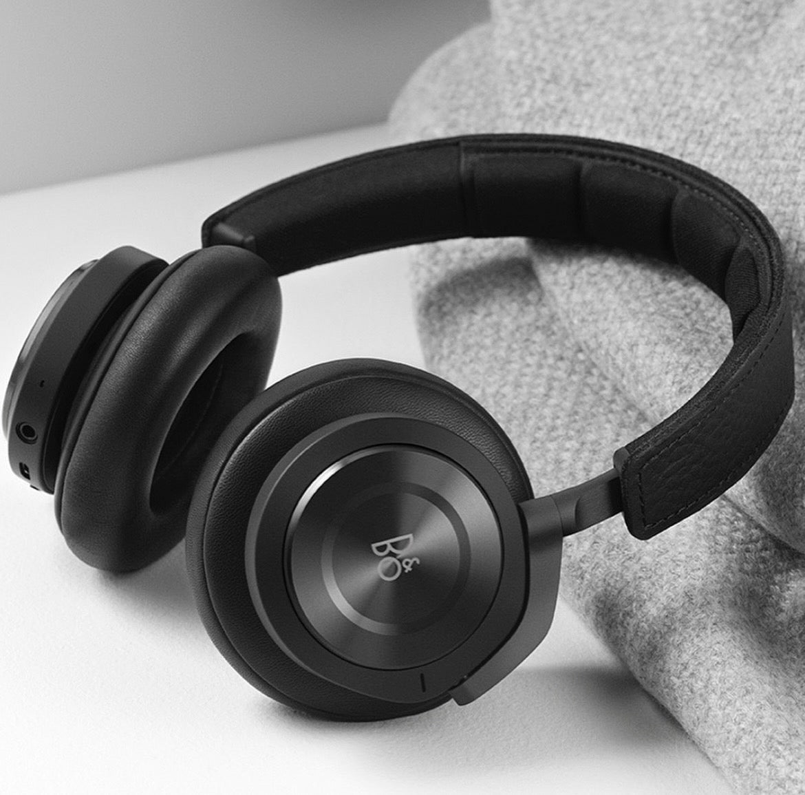 Bang&Olufsen [バング＆オルフセン] /  BEOPLAY HX[ベオプレイ エイチエックス]