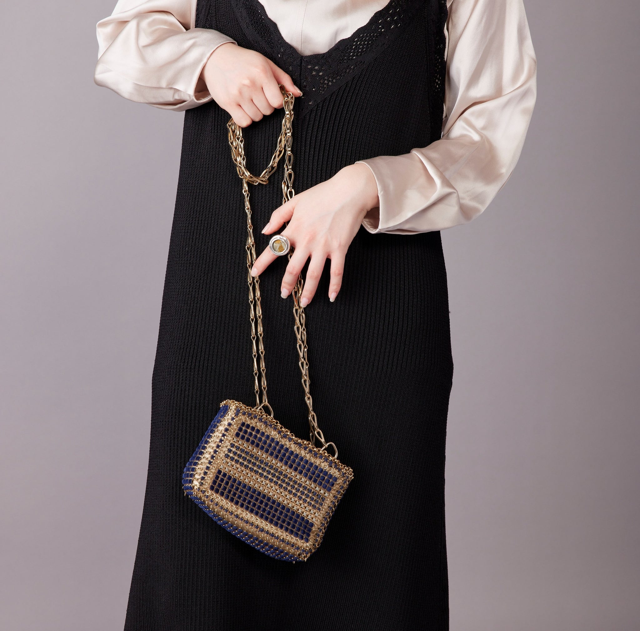 正規品・送料無料】Paco Rabanne / '' Pixel ''chain shoulder bag