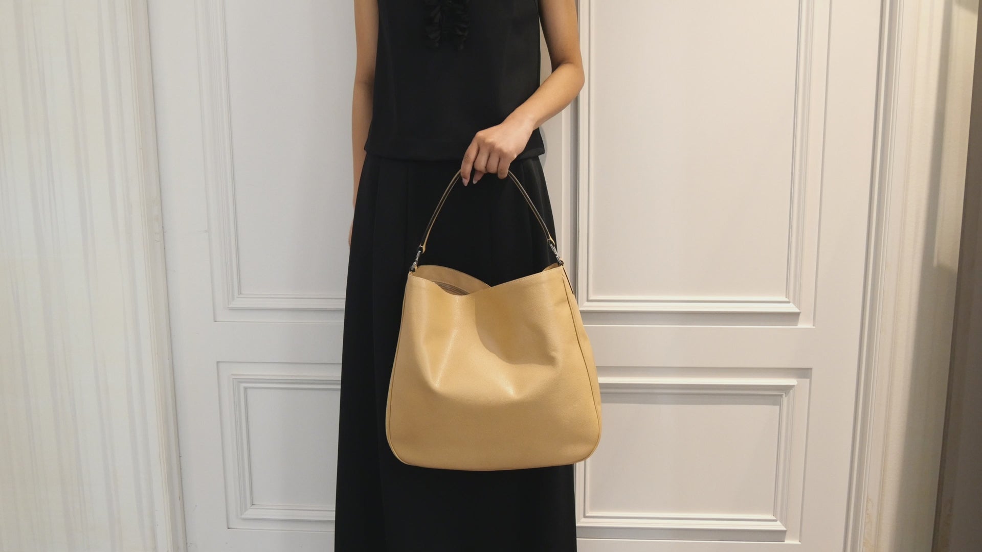 Valextra [ヴァレクストラ] / SMILE TOTE BAG (cream)  [スマイル トートバッグ]
