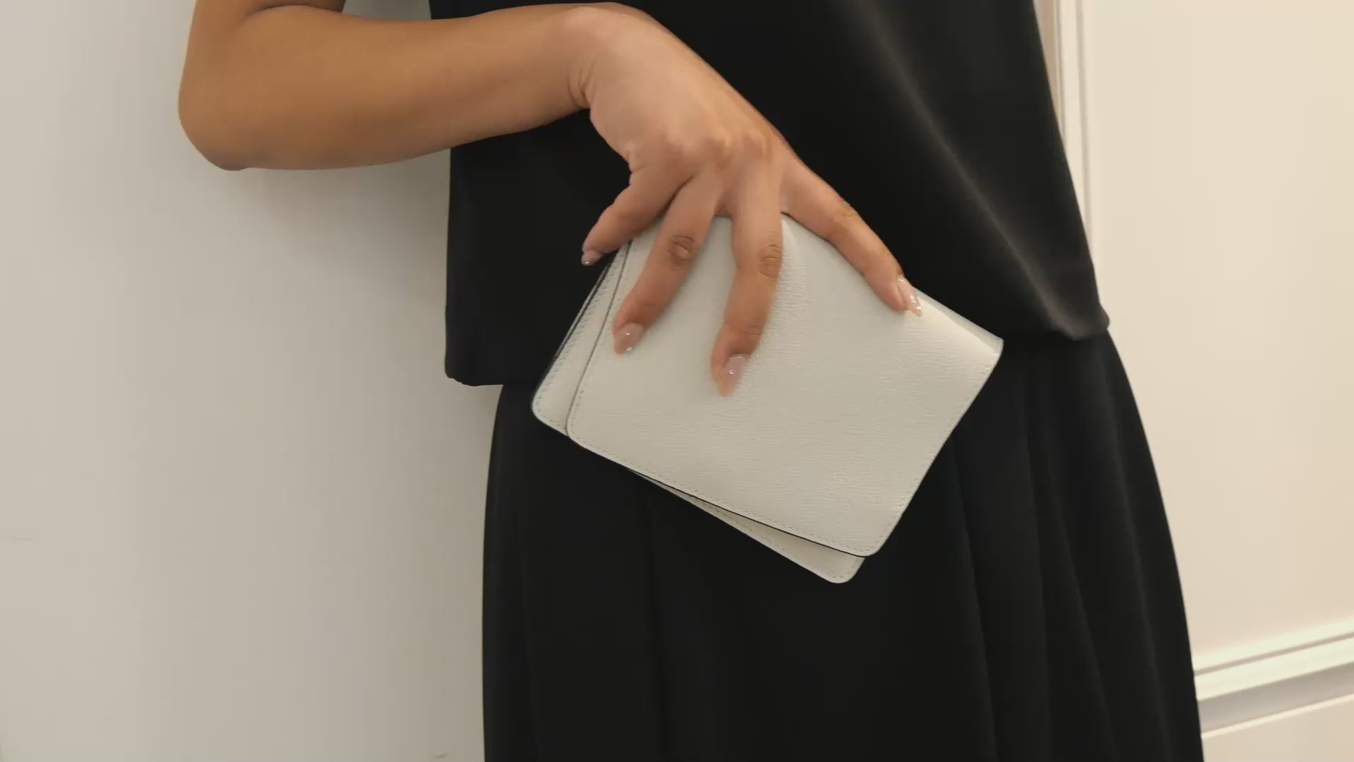 Valextra [ヴァレクストラ] / CHAIN POUCH (white gray) [チェーン ポーチ]