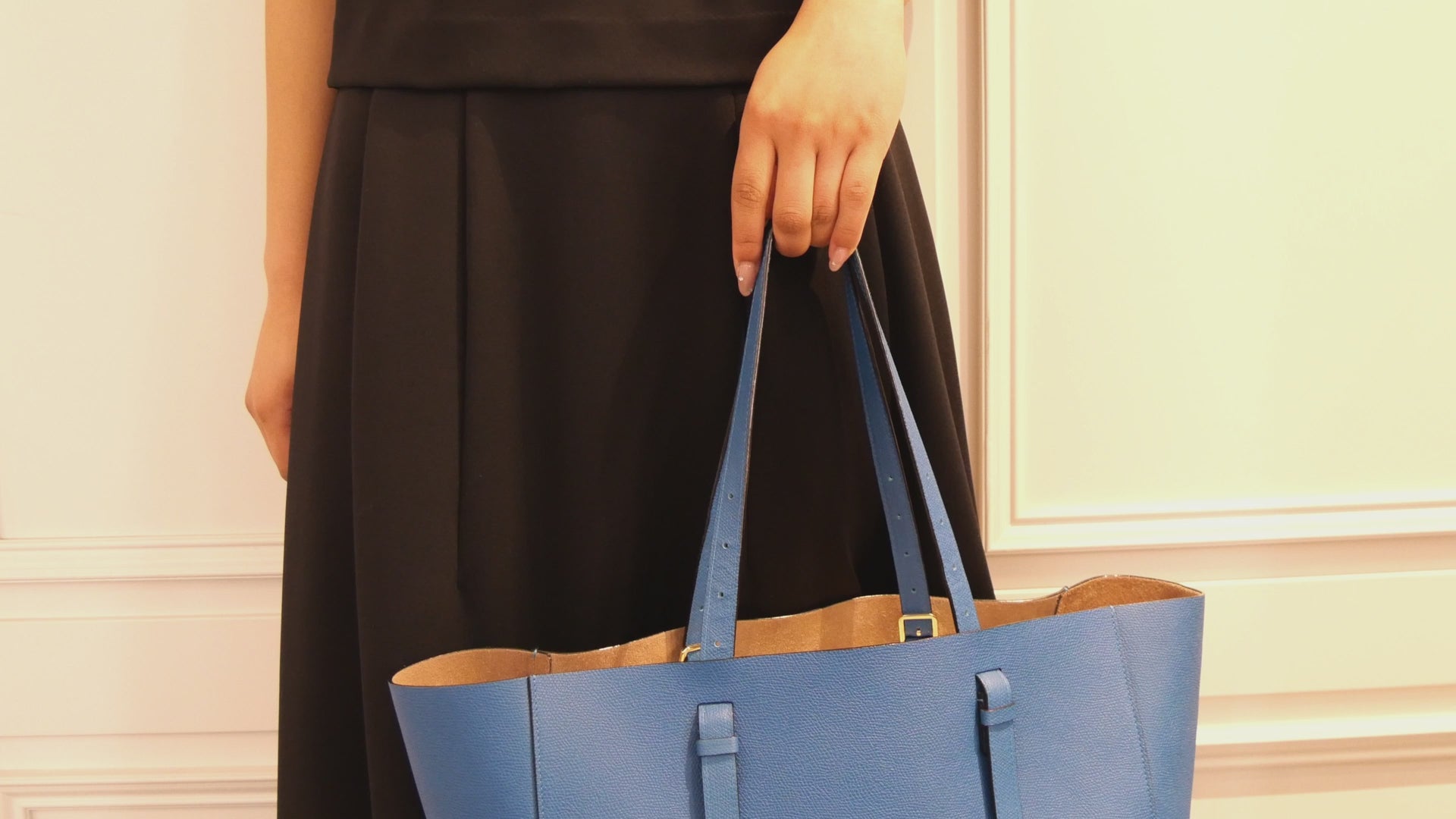 valextraソフトレザートートバッグ 正規品・送料無料】Valextra / SOFT TOTE BAG (BLUE) | BOLS・1987